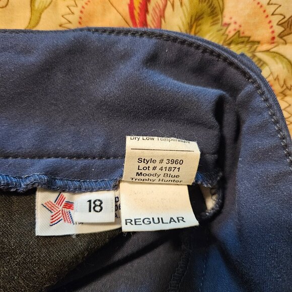 The Tailored Sportsman Breeches - Picture 2 of 3